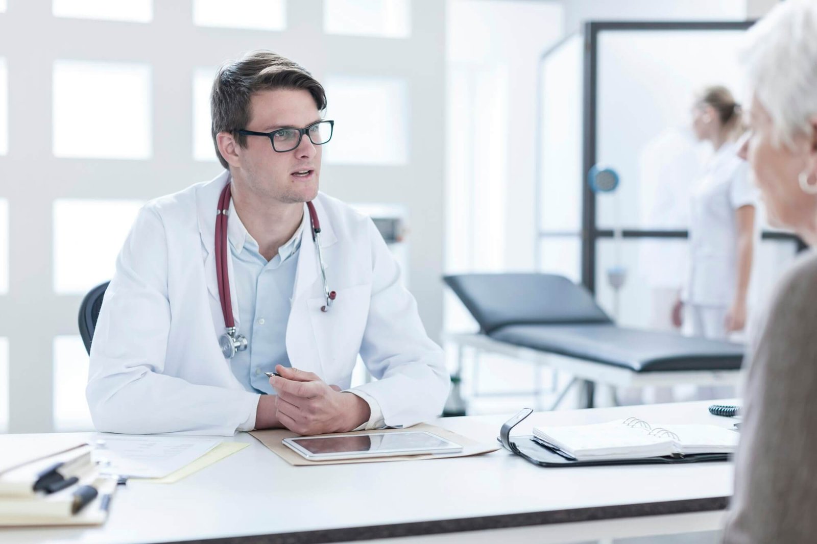 patient-consulting-doctor.jpg